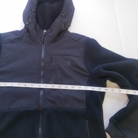 The North Face | Womens Outerwear Jacket with hood, size Small Black - Picture 11 of 11